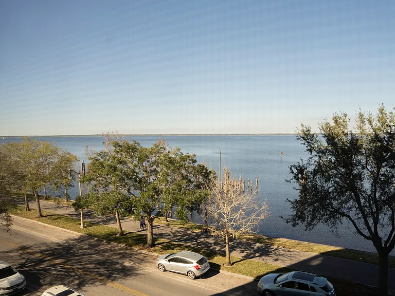 225 Seminole Blvd #303 — Photo 21