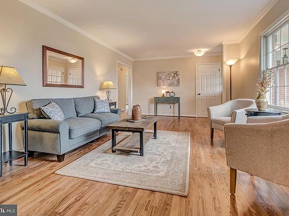 5th image of 19203 Woodhaven Dr