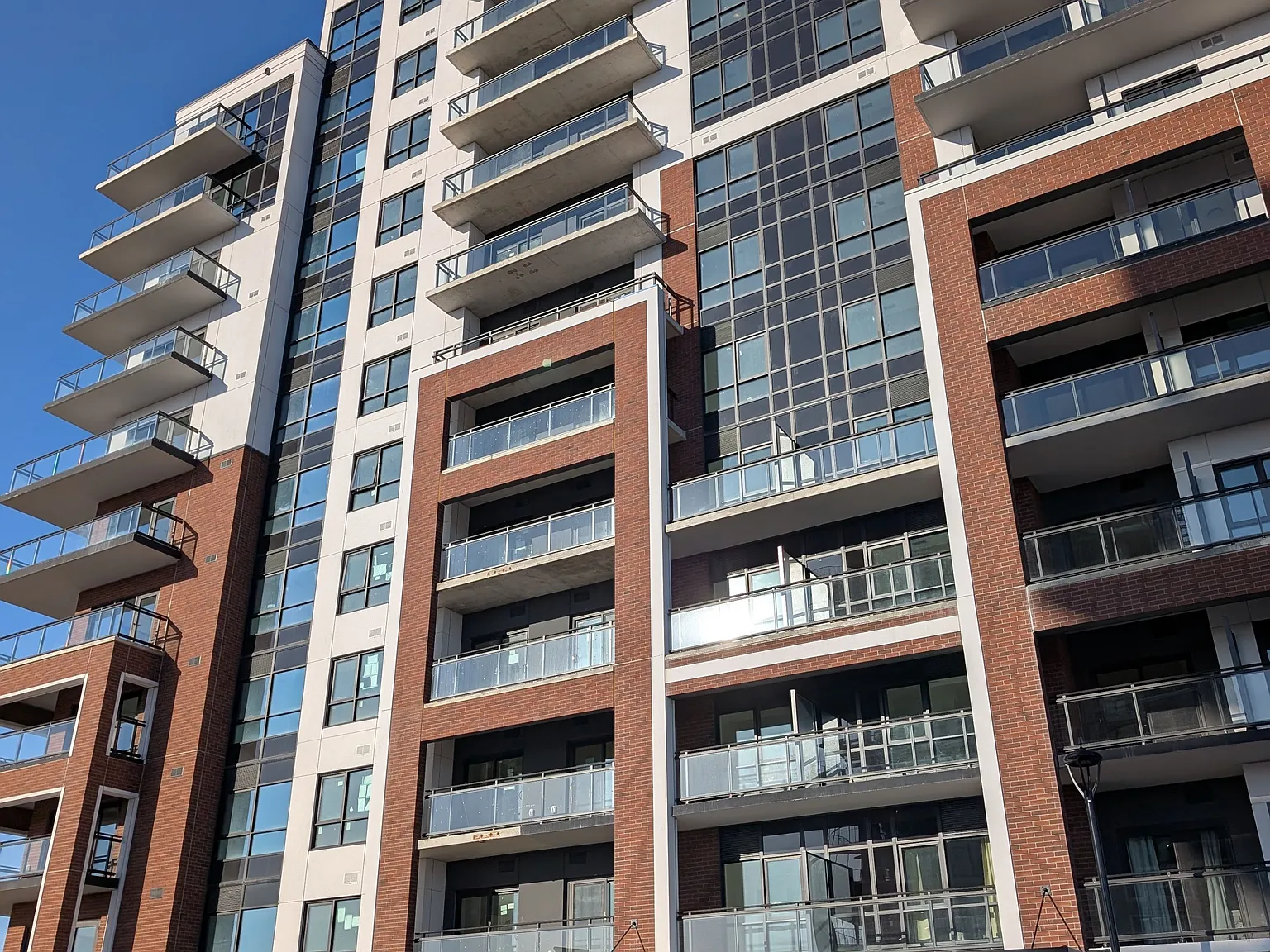 2 bed, $2,100 — Photo 2