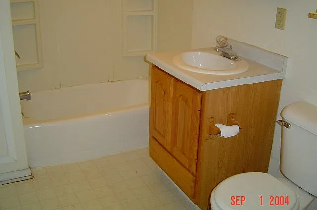 2218 Regent St — Photo 9