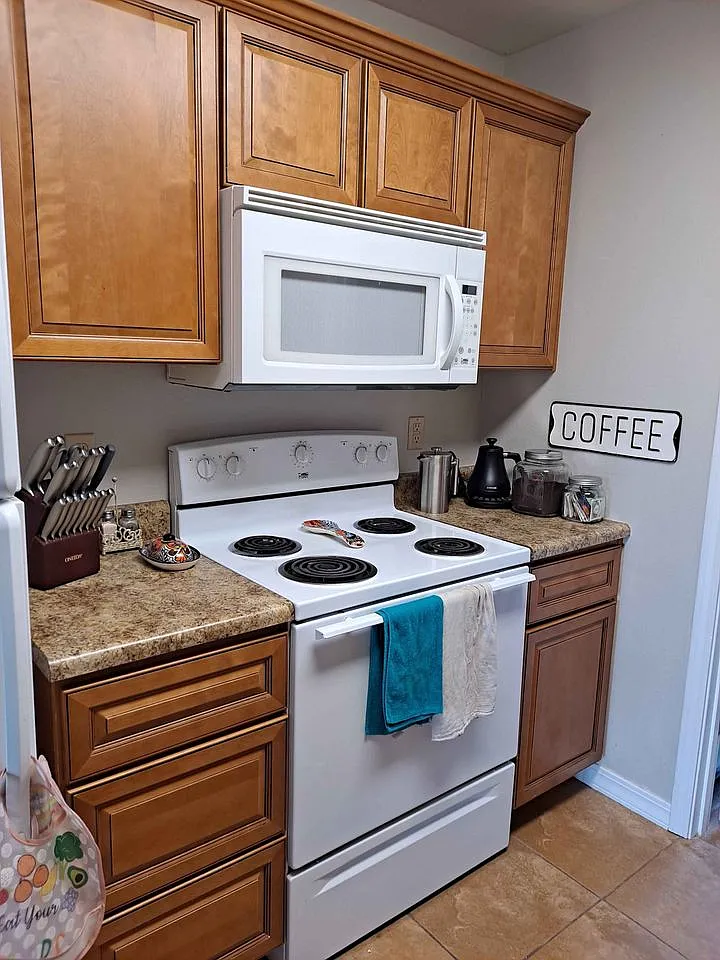 3 bed, 1100 sqft, $1,350 — Photo 4
