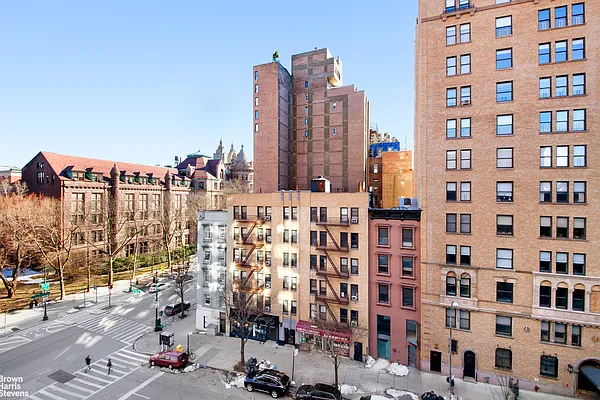 Rented by Brown Harris Stevens | media 37