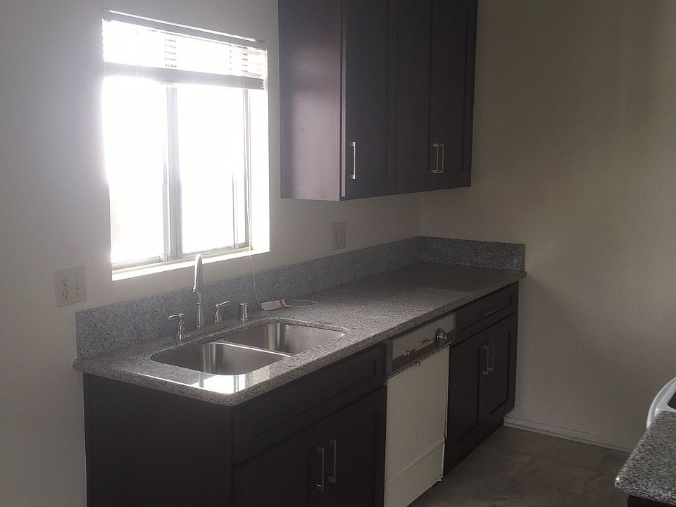 Sink/Dishwasher