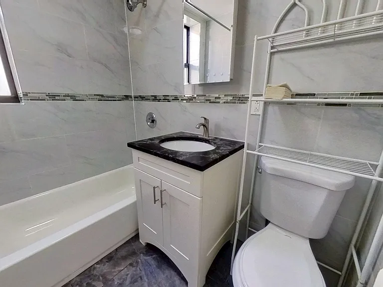 1864 W 4th St #2F — Photo 10