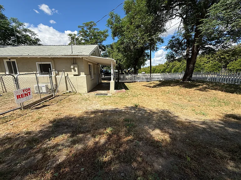 1720 E San Bernardino Ave — Photo 16