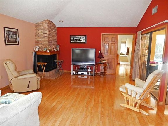 4th image of 915 83rd St NW
