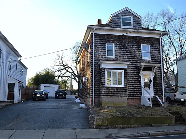 98 Maplewood Ave, Gloucester, MA 01930