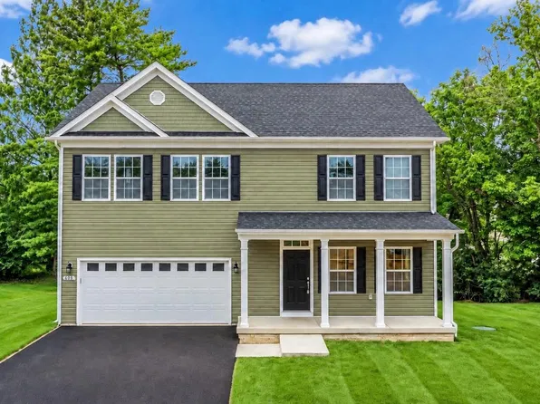 152 General Lee Ave, Inwood, WV 25428