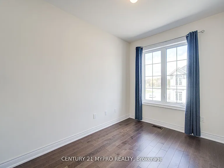 7 Latchford Ln — Photo 36