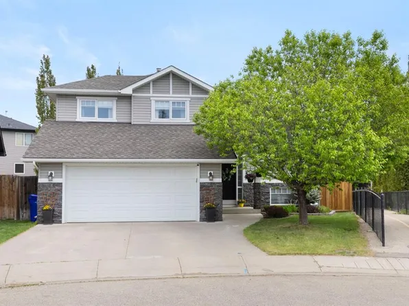128 SW Hillcrest Cpe, Strathmore, AB T1P 0A4