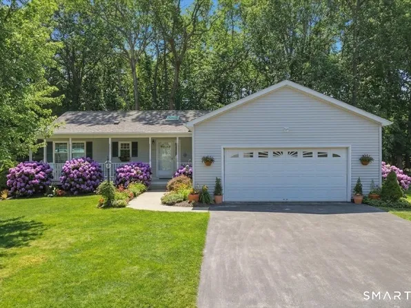 25 Heather Brook Road, Montville, CT 06382