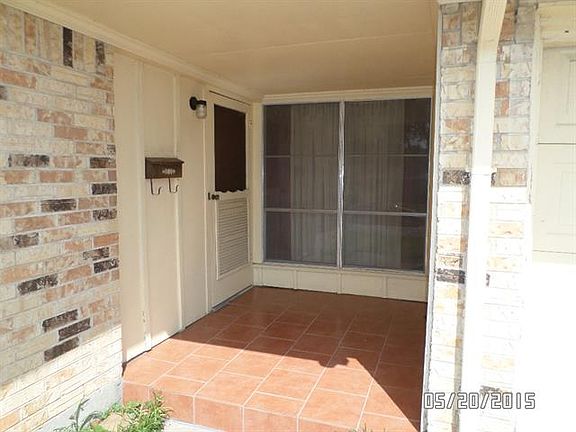 4th image of 220 Merribrook Trl