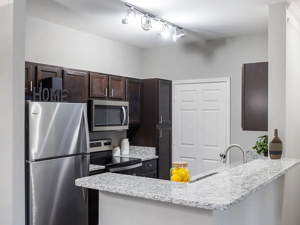 Lauren Ridge Apartment Homes