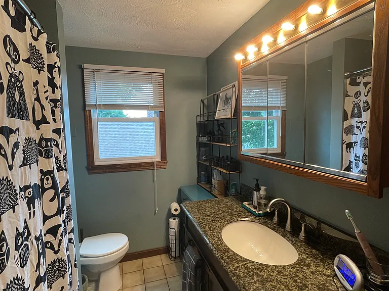 41 Central St #3 — Photo 8