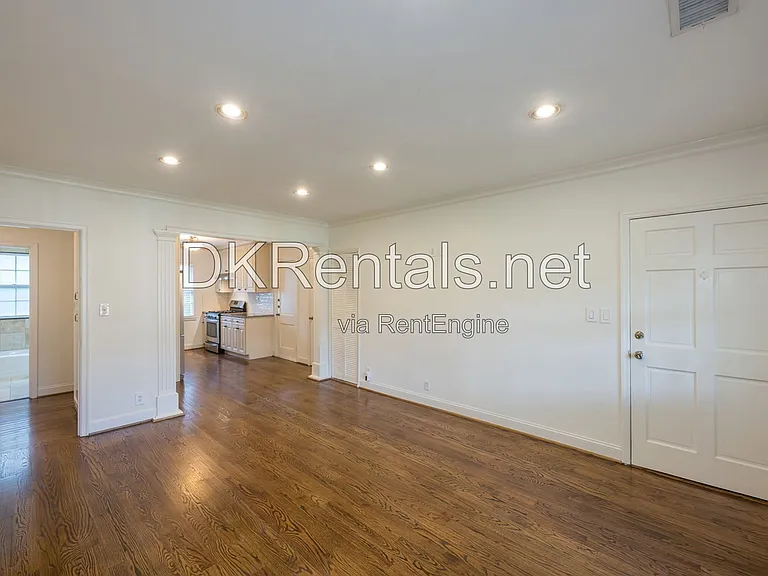 55 Delmont Dr NE #D3 — Photo 6