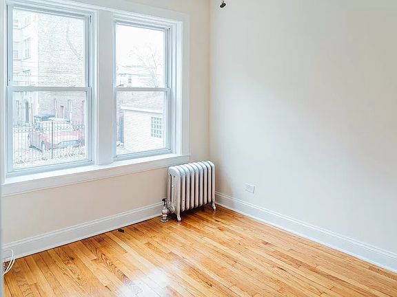 5th image of 5060 N Wolcott Ave #54