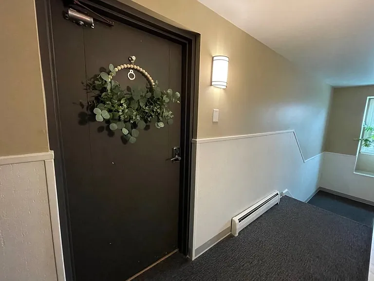 2600 Elmwood Ave #8 — Photo 12