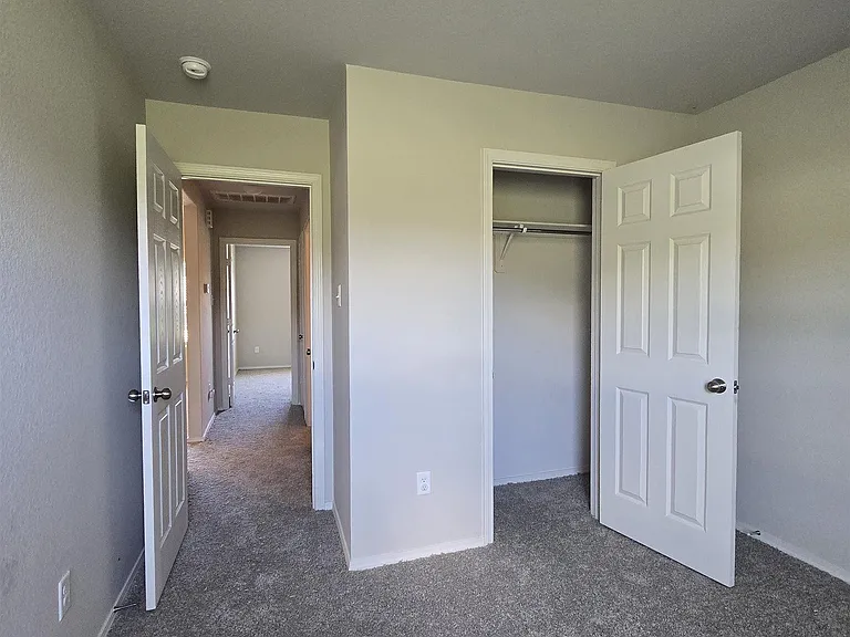 31 Winter Valley Cv — Photo 20