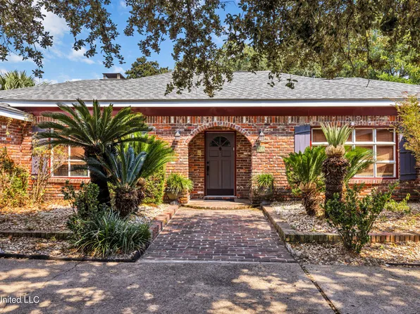 247 Oakwood Dr, Gulfport, MS 39507