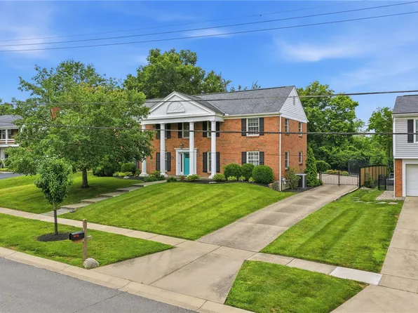 8709 Sturbridge Dr, Cincinnati, OH 45236