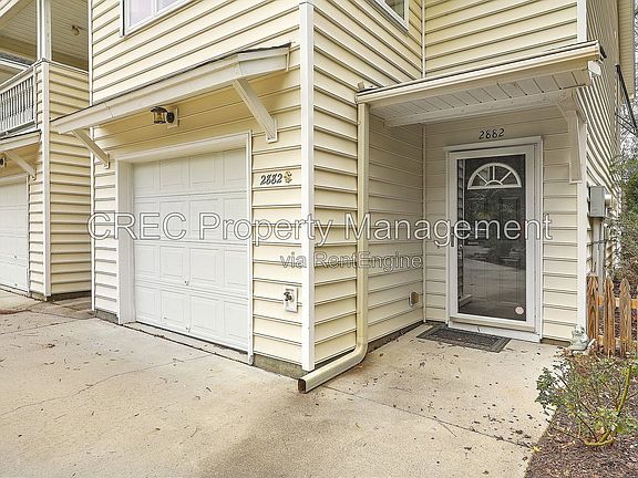 4th image of 2882 Mackenzie Ct