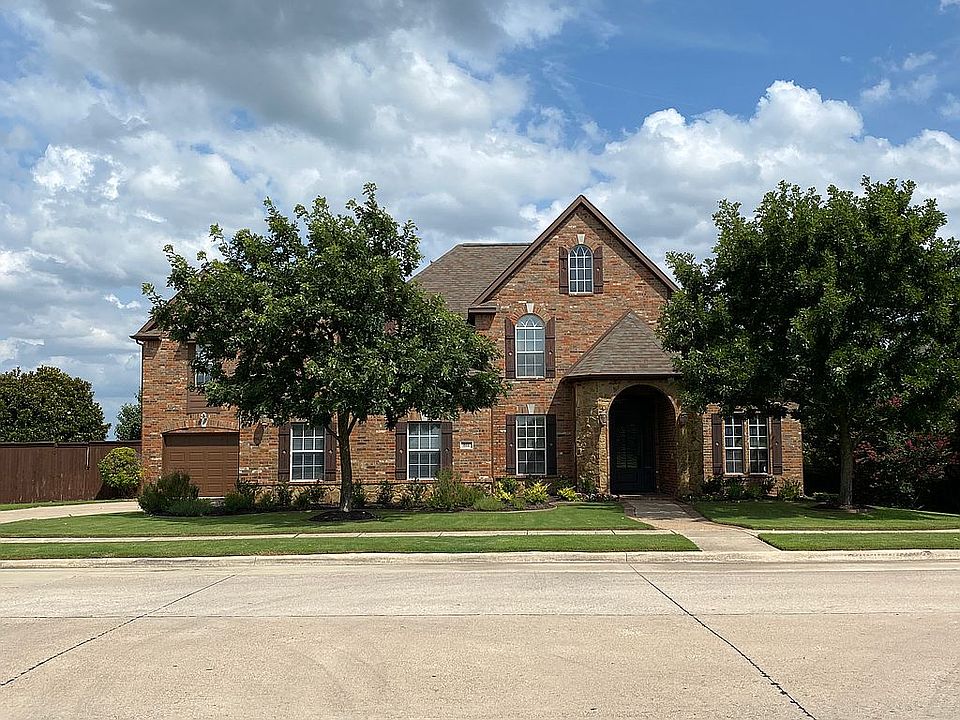1st image of 611 Promontory Dr