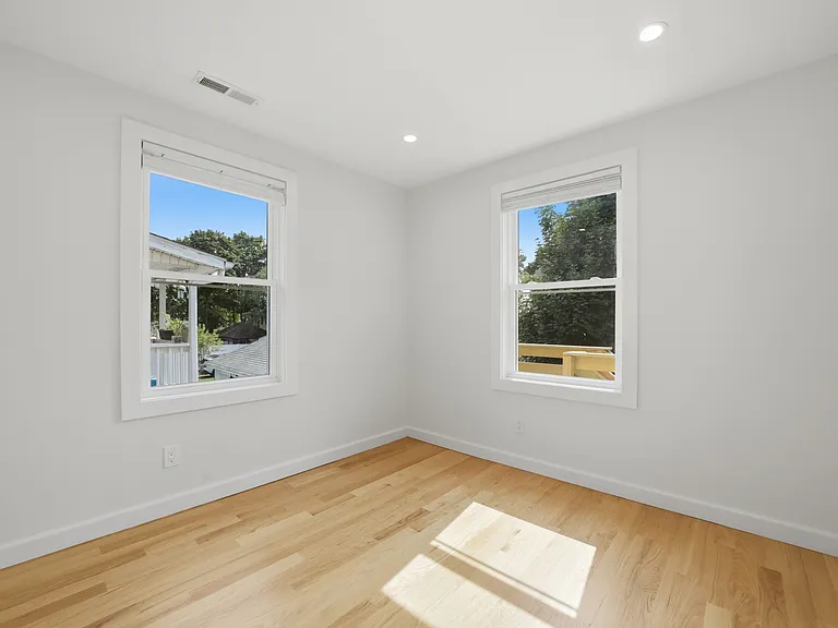 68 Gregory Blvd #2 — Photo 17