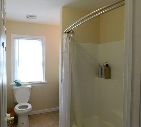 3rd image of 412 NW Applewood St