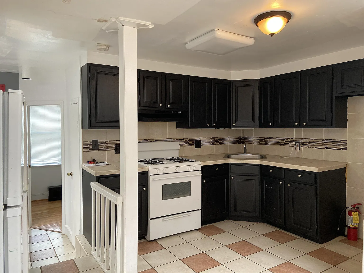 3711 Lancaster Avenue - 3 — Photo 3