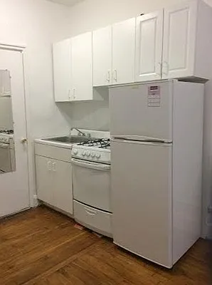 Rented by Bold New York | media 7