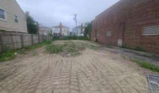 2nd image of 171 E Fulton St