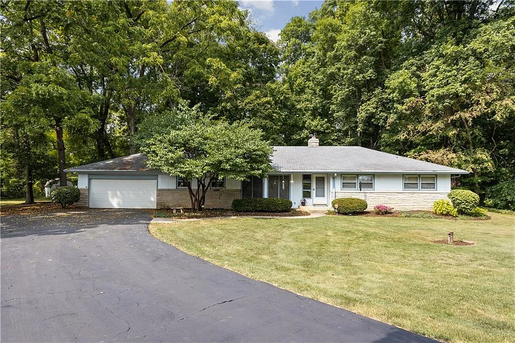 7998 Meadowbrook Dr photo 1