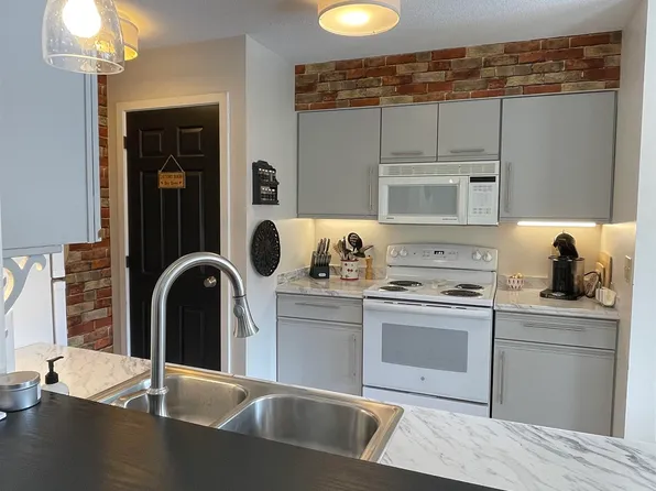 75 East Birch Road #35, Stratton, VT 05155