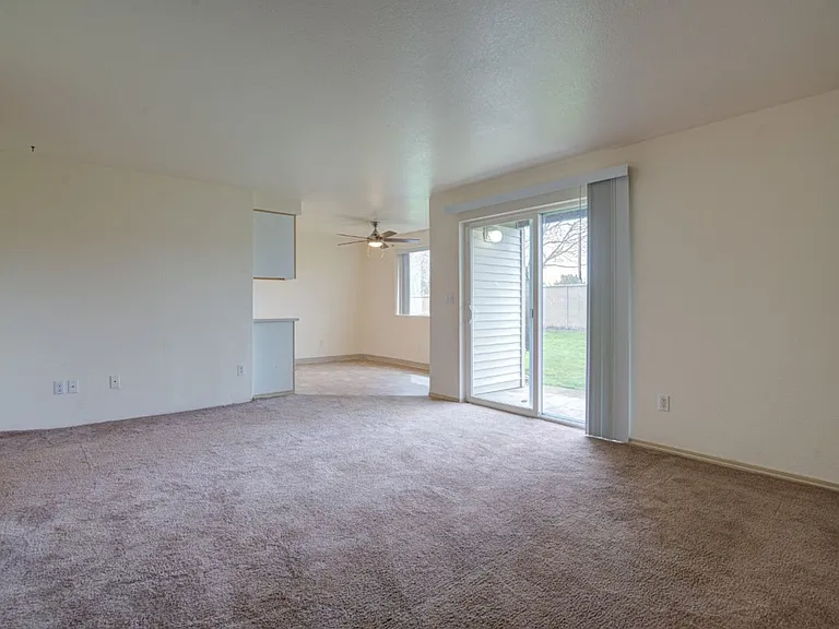 #294 FIELDSTONE APARTMENTS — Photo 28