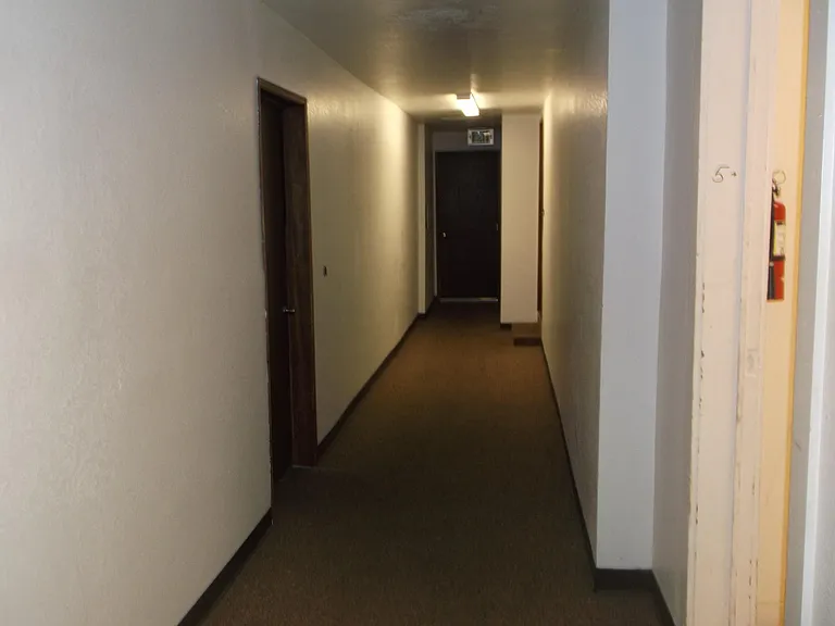 119 E 3rd St #1 — Photo 14