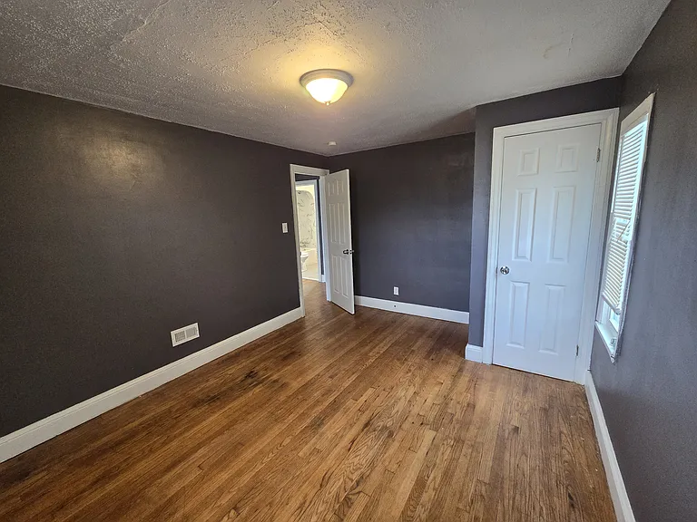 16127 Birwood St — Photo 32