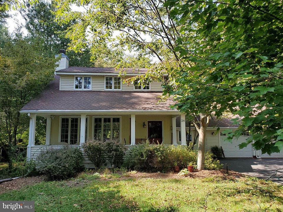 1st image of 24 Blue Ridge Rd