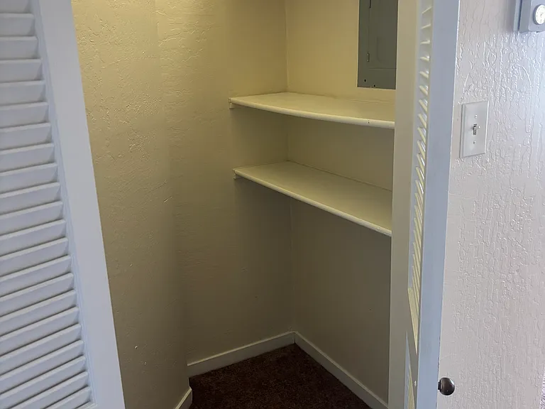 28 Cottage Ave #12 — Photo 7