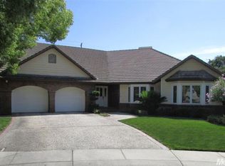 800 Stonecreek Cir, Modesto, CA 95355
