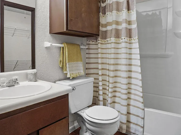 Aspen Park Apartments — Photo 11