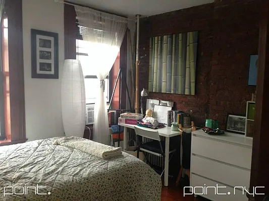 Rented by Point NYC | media 50