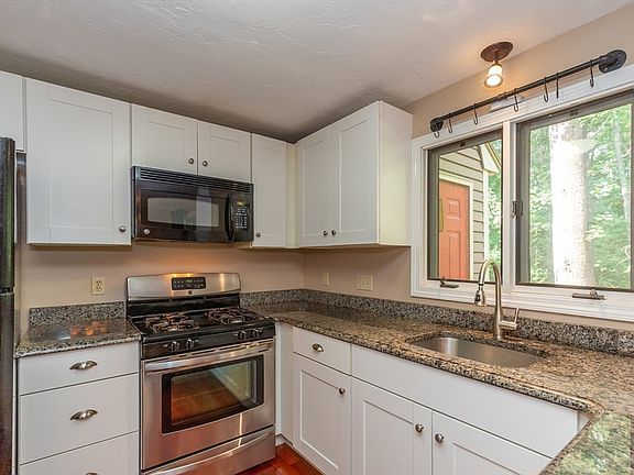 2nd image of 153 Heritage Dr #153