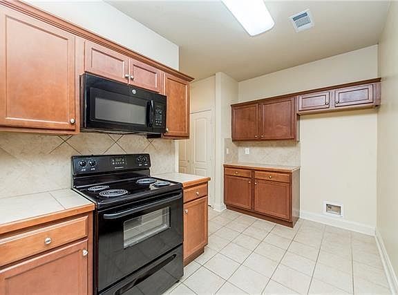 5th image of 43250 Creek Cir APT 104
