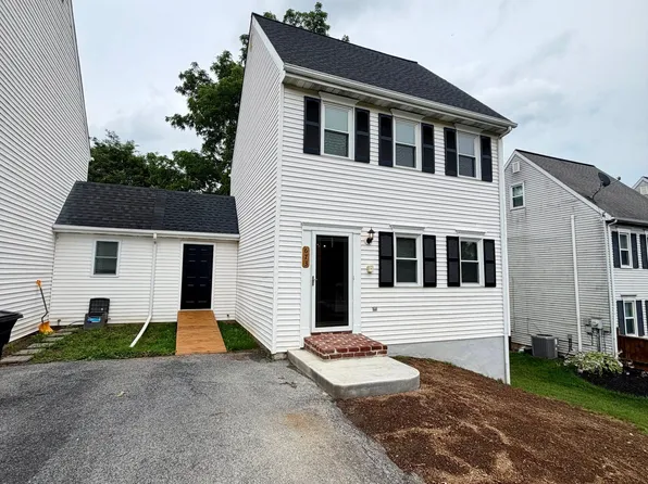 673 S Cedar St, Lititz, PA 17543