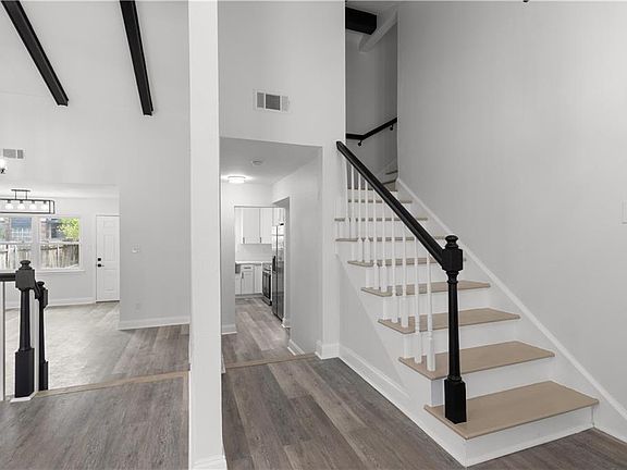 2nd image of 3237 Whisper Ln