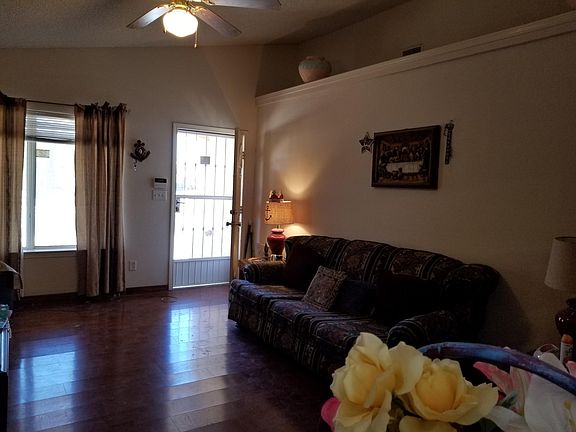 3rd image of 1674 Jose Bombach Dr