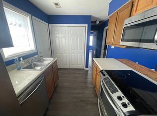 1926 Oak St, Wilmington, NC 28401