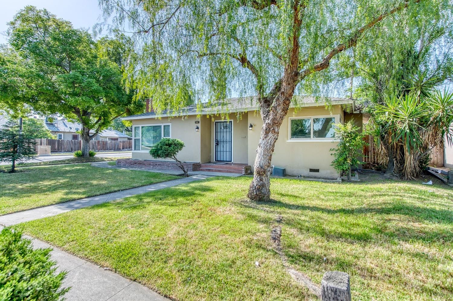 705 W Dakota Ave, Fresno, CA 93705 | Zillow