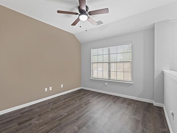 4th image of 3715 Bluesage Ln #3715