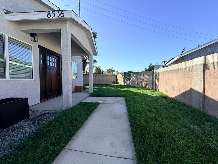 8536 Twana Dr — Photo 29